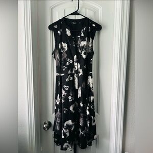 Simply Vera Vera Wang Black and White Floral Midi Dress